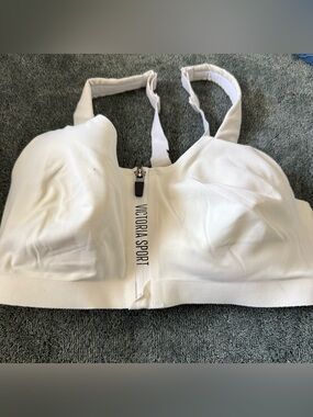 Victoria Sport White Zip-Front Sports Bra
